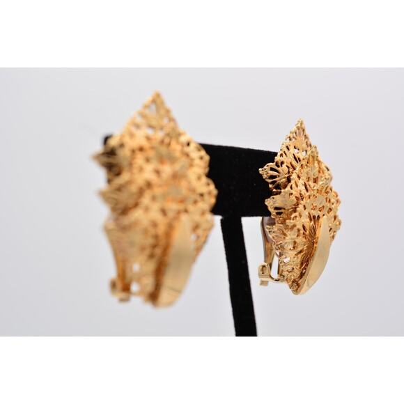 Sarah Cov Vintage Clip Earrings Gold Tone Filigree Metal Chunky Silgned BinAK - Picture 5 of 12